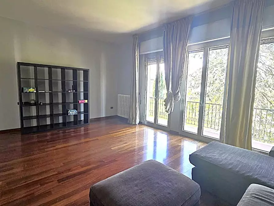 Immagine 3 di Casa bifamiliare in vendita  a Lucca