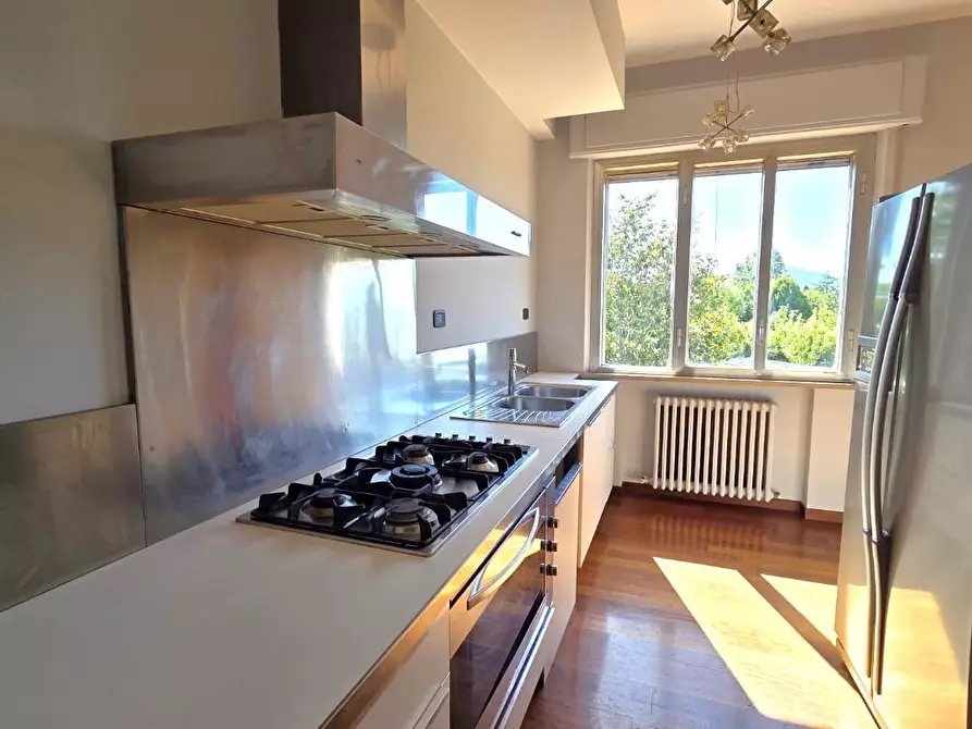 Immagine 10 di Casa bifamiliare in vendita  a Lucca