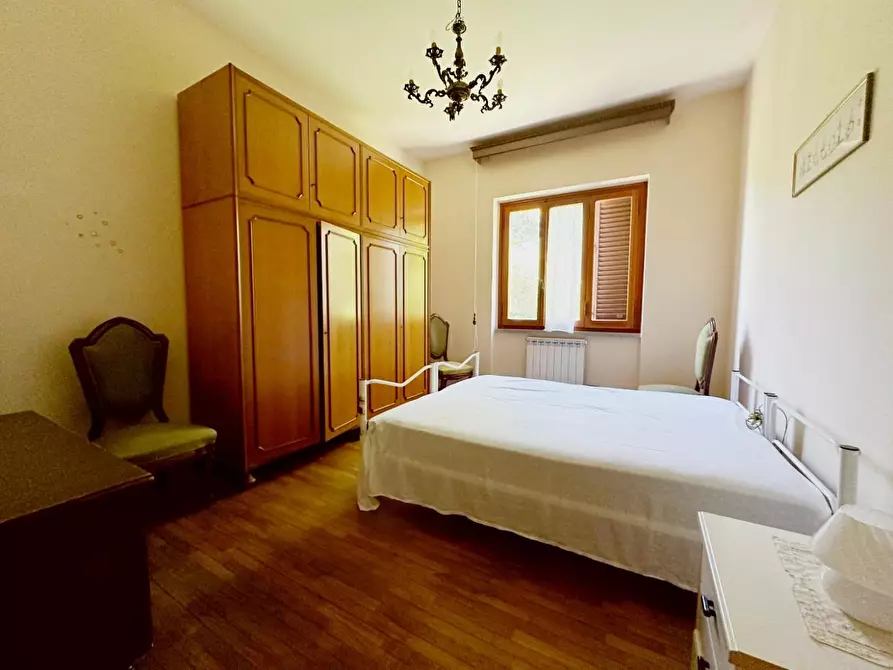 Immagine 14 di Villa in vendita  a Marliana