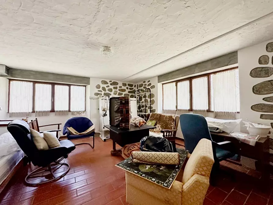 Immagine 24 di Villa in vendita  a Marliana