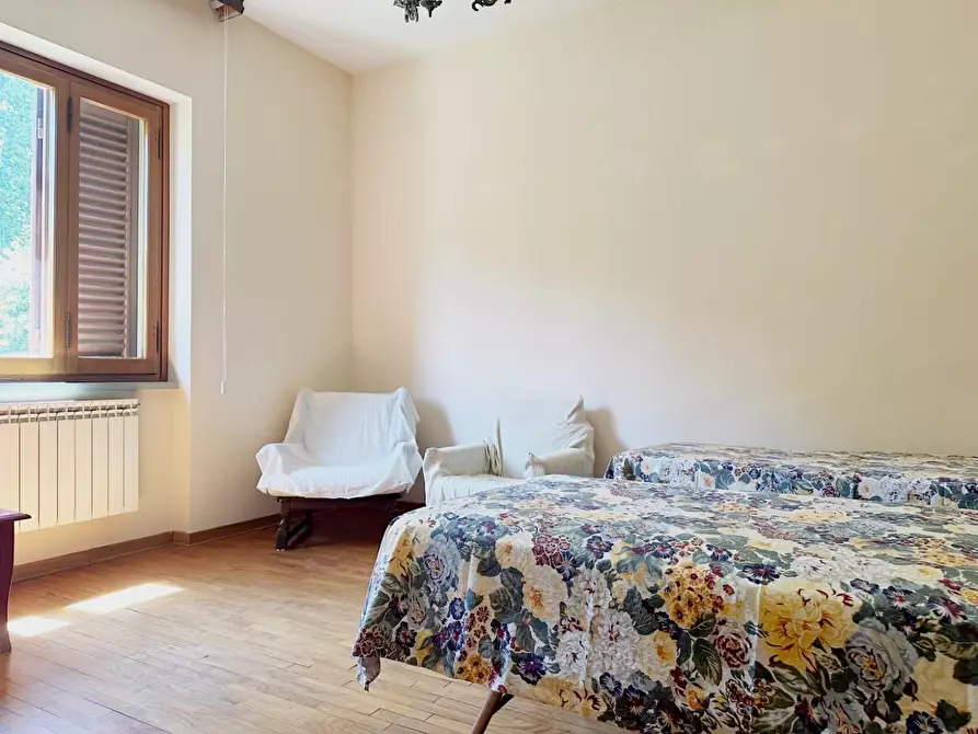 Immagine 16 di Villa in vendita  a Marliana