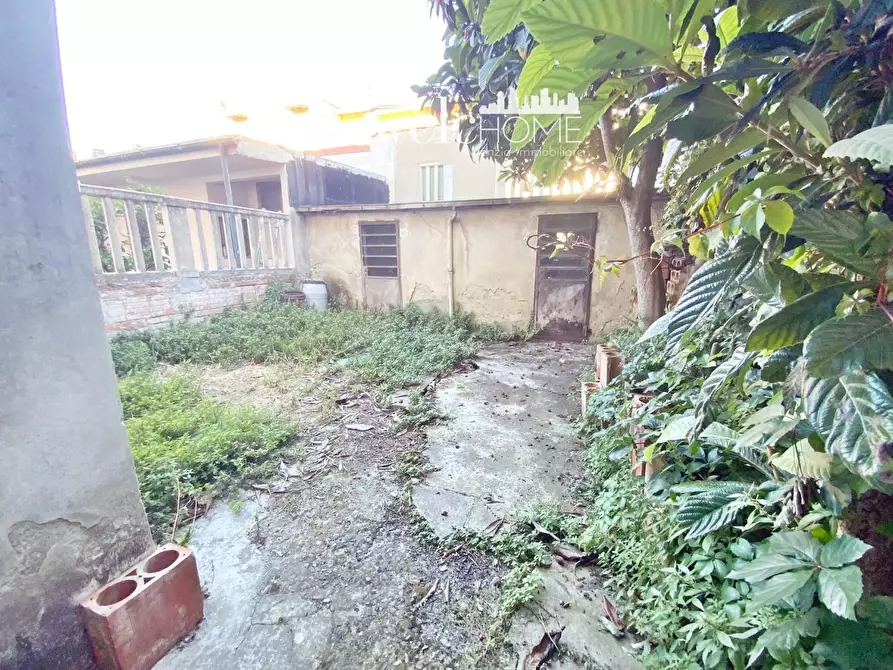 Immagine 28 di Terratetto in vendita  a Prato
