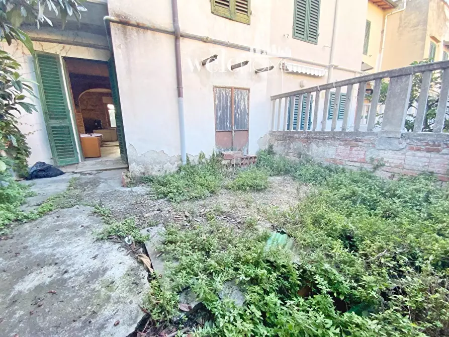 Immagine 1 di Terratetto in vendita  a Prato