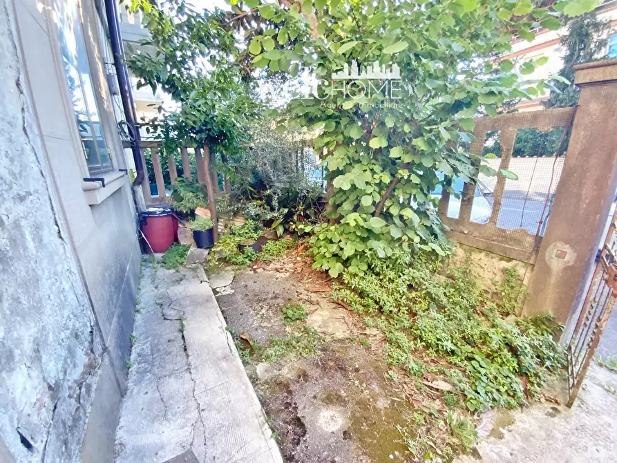 Immagine 30 di Terratetto in vendita  a Prato
