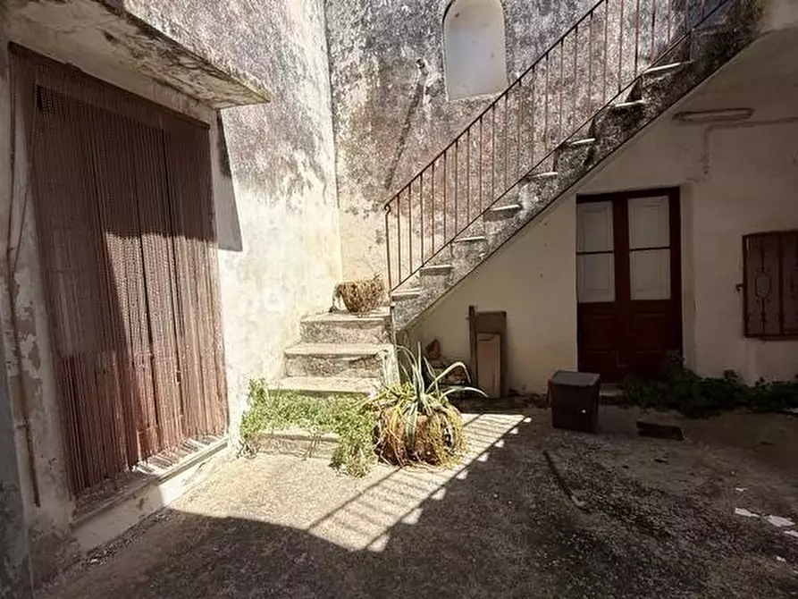 Immagine 30 di Appartamento in vendita  a Alessano