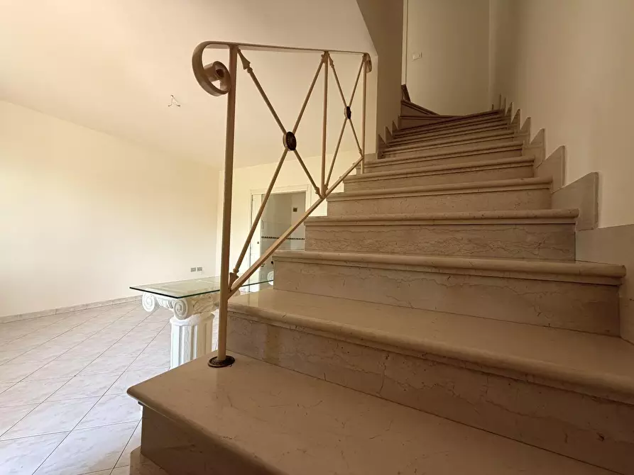 Immagine 19 di Villetta a schiera in vendita  a Pontedera