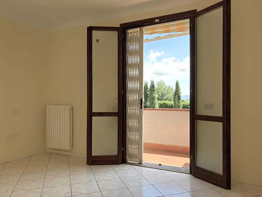 Immagine 24 di Villetta a schiera in vendita  a Pontedera