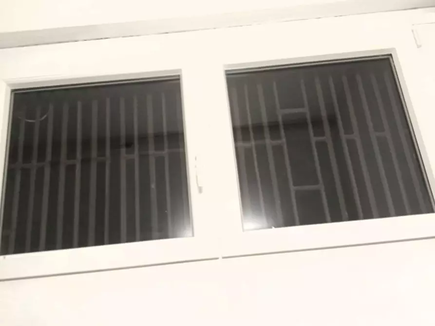 Immagine 3 di Negozio in affitto  a Massa