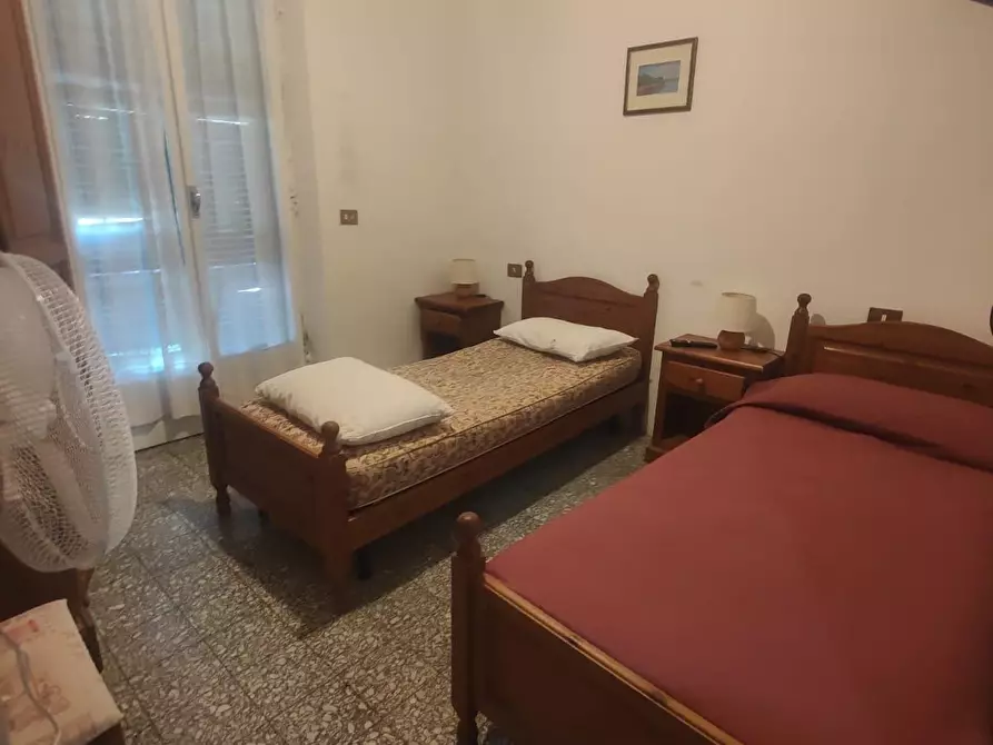 Immagine 6 di Porzione di casa in affitto  a Ameglia