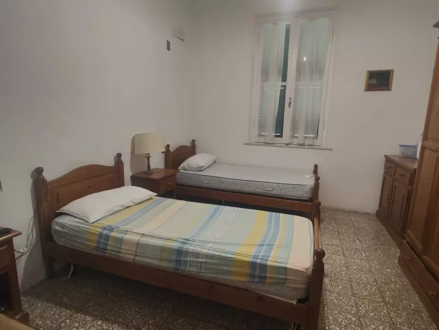 Immagine 12 di Porzione di casa in affitto  a Ameglia