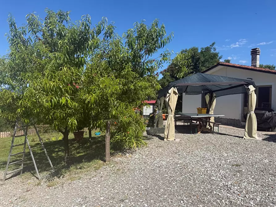 Immagine 3 di Casa semindipendente in vendita  a Fivizzano