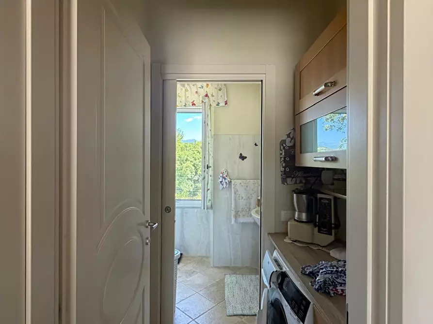 Immagine 8 di Casa semindipendente in vendita  a Fivizzano