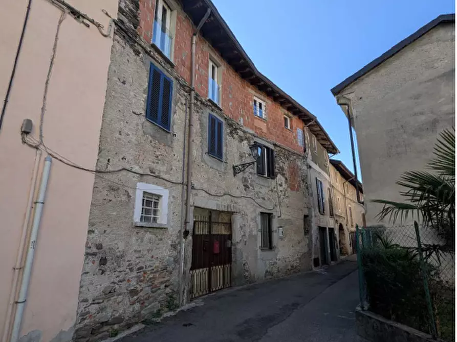Immagine 1 di Appartamento in vendita  a Gozzano