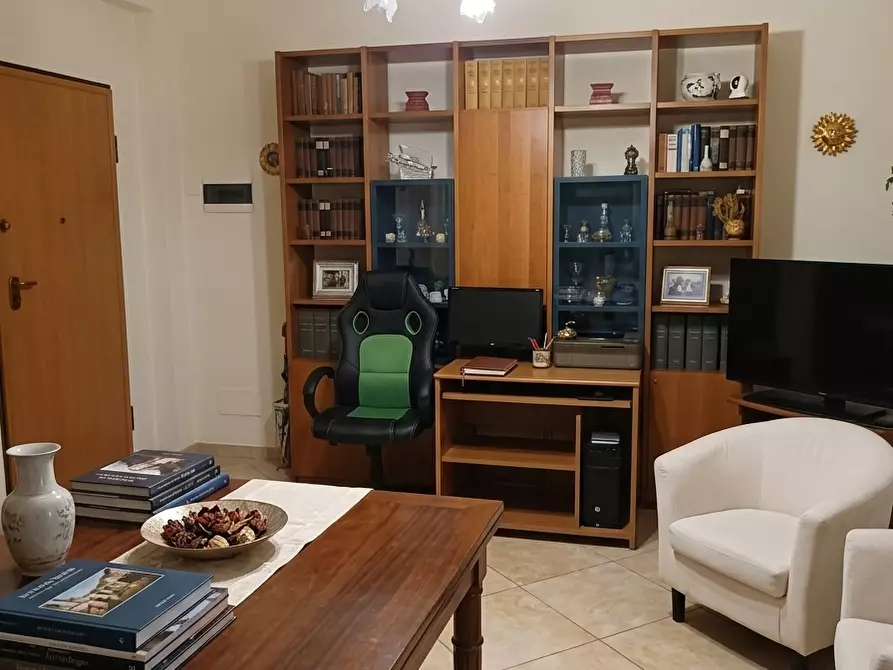 Immagine 3 di Appartamento in vendita  a Livorno
