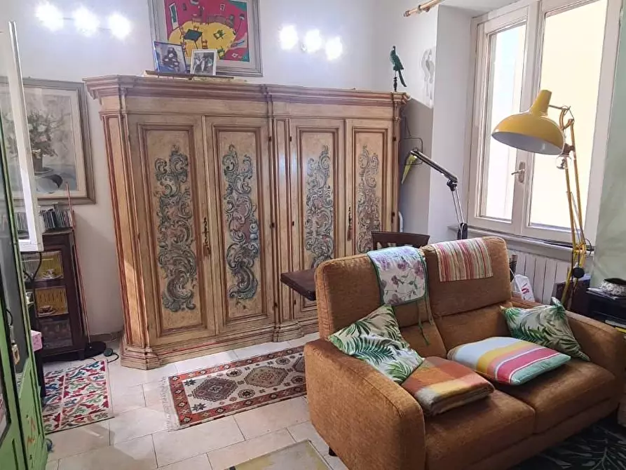 Immagine 2 di Appartamento in vendita  a Livorno