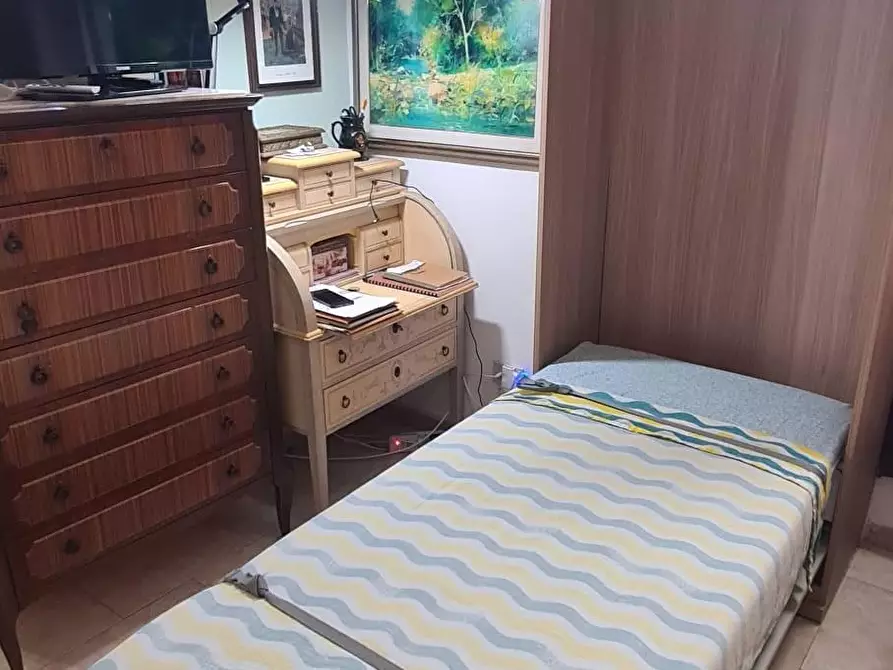 Immagine 10 di Appartamento in vendita  a Livorno
