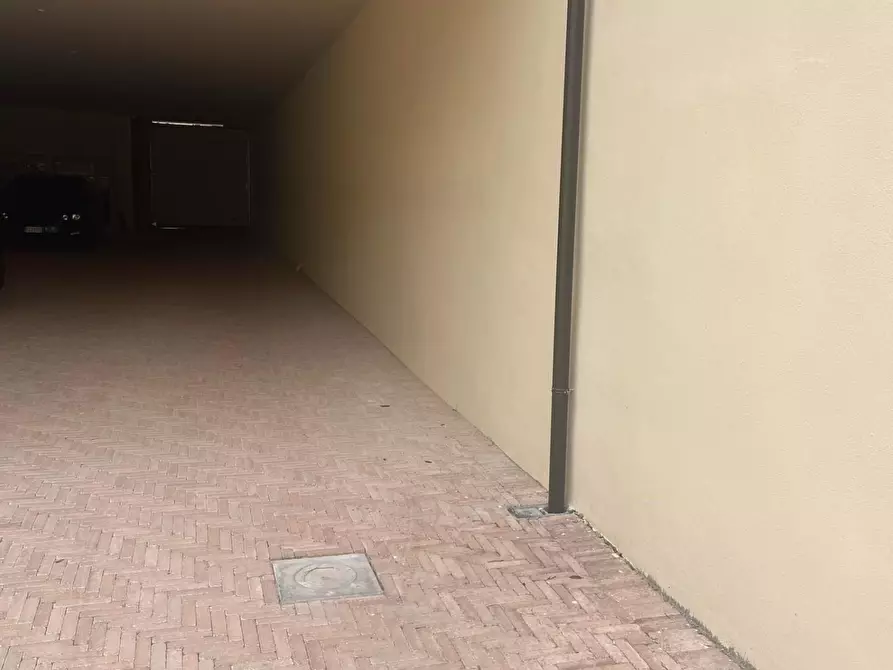 Immagine 17 di Appartamento in affitto  a Pisa