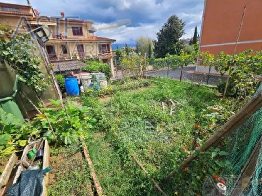 Immagine 12 di Appartamento in vendita  a Figline E Incisa Valdarno