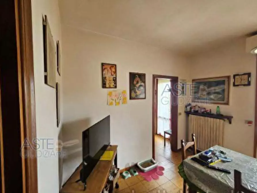Immagine 36 di Appartamento in vendita  a Figline E Incisa Valdarno