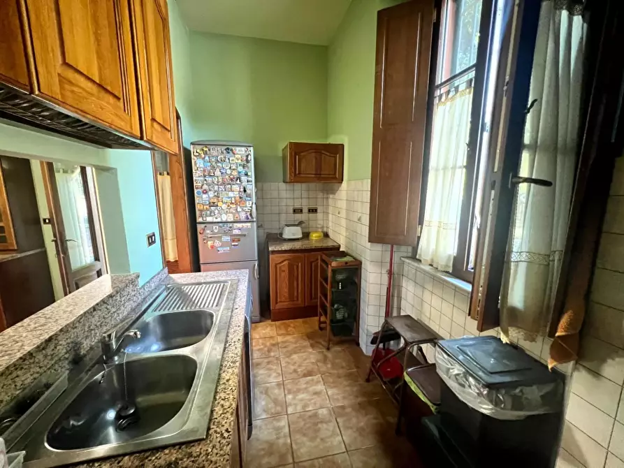 Immagine 9 di Appartamento in vendita  a Barga