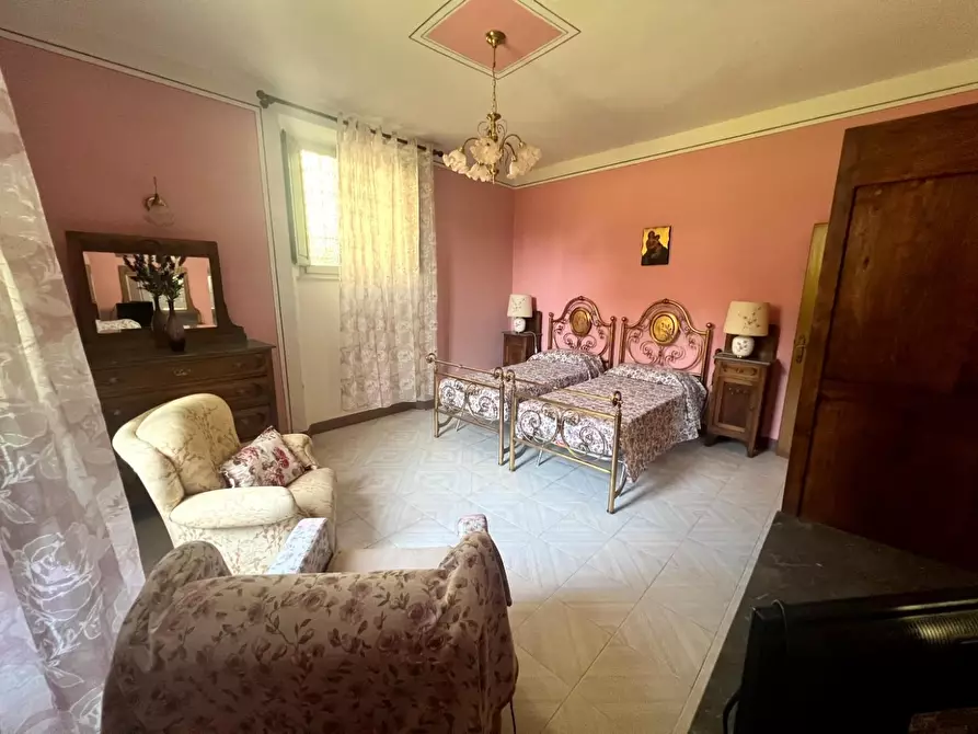 Immagine 21 di Appartamento in vendita  a Barga