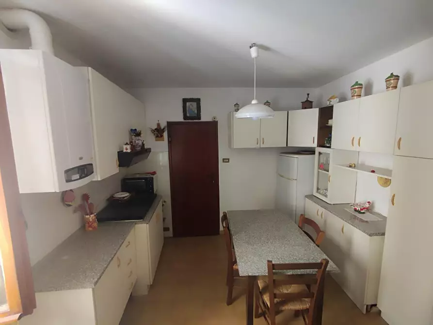 Immagine 3 di Appartamento in vendita  a Peccioli