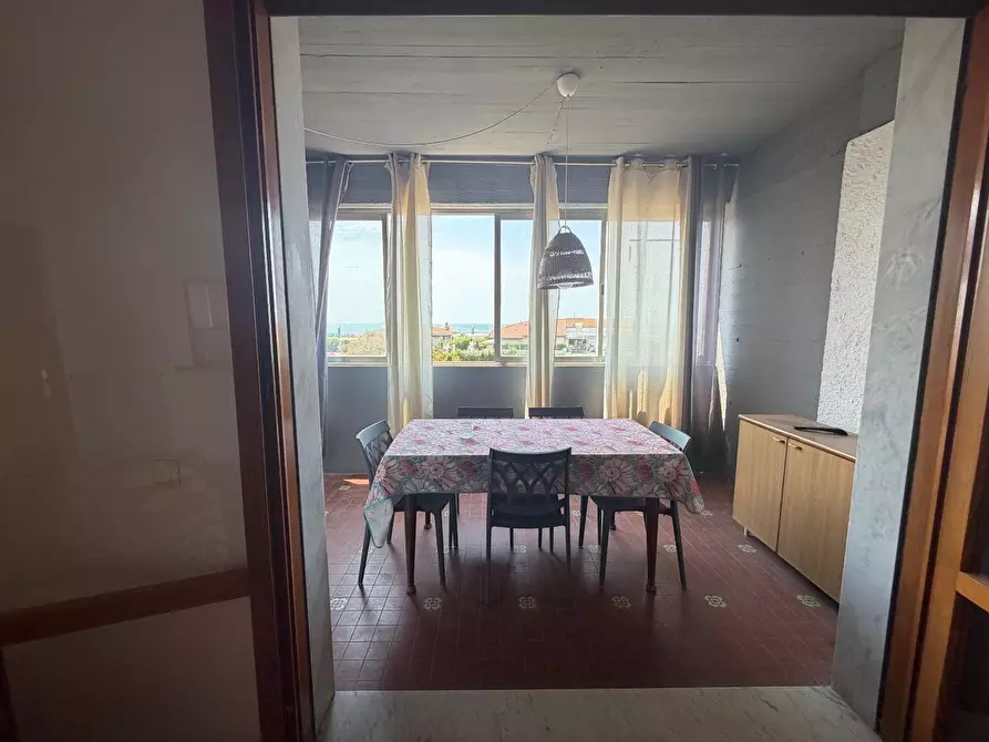 Immagine 15 di Mansarda in vendita  a Carrara