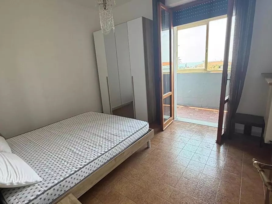 Immagine 23 di Mansarda in vendita  a Carrara