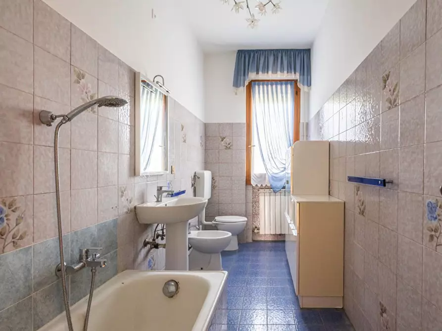 Immagine 18 di Appartamento in vendita  a Pontedera
