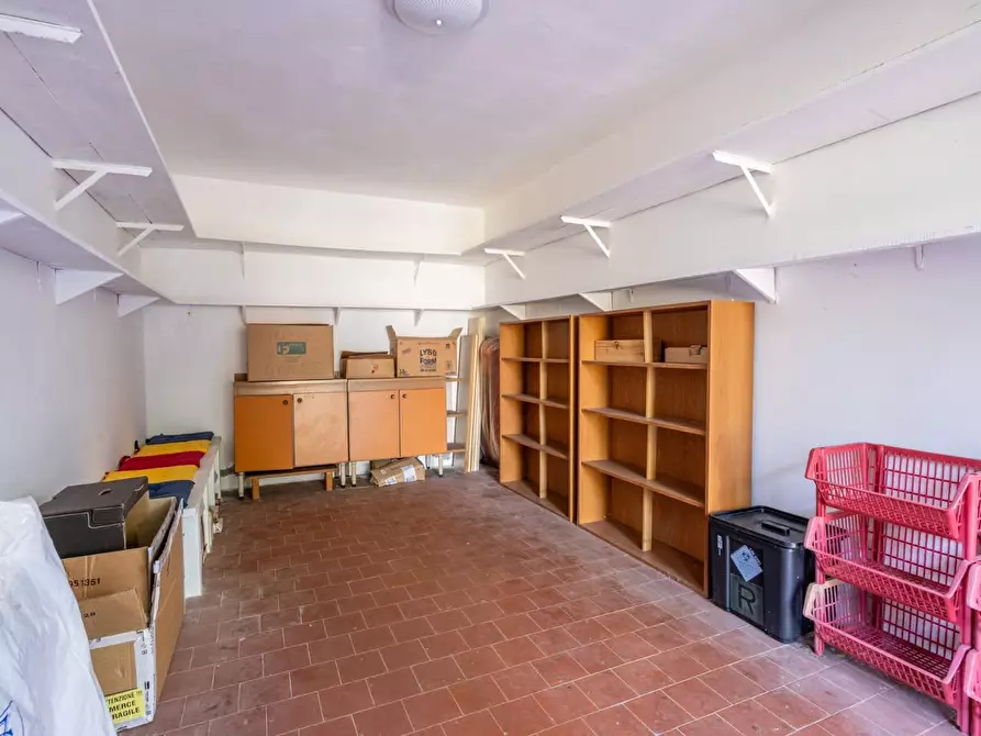 Immagine 32 di Appartamento in vendita  a Pontedera