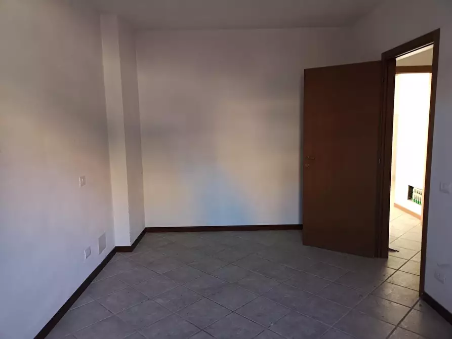 Immagine 6 di Appartamento in vendita  a Santa Maria A Monte