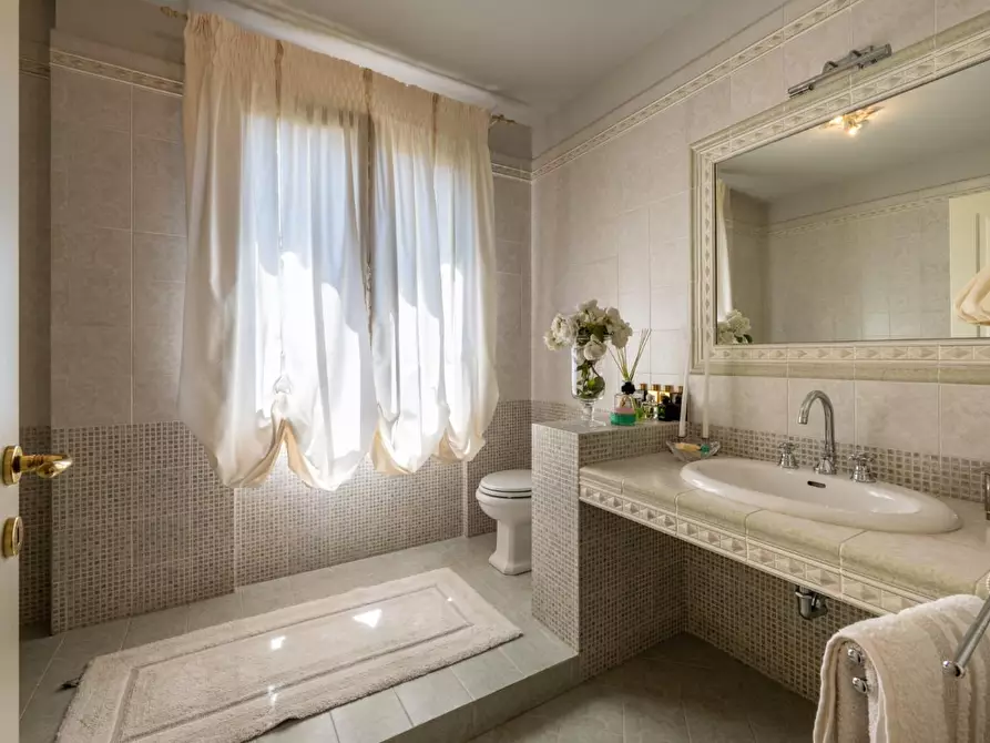 Immagine 6 di Casa bifamiliare in vendita  a San Giuliano Terme