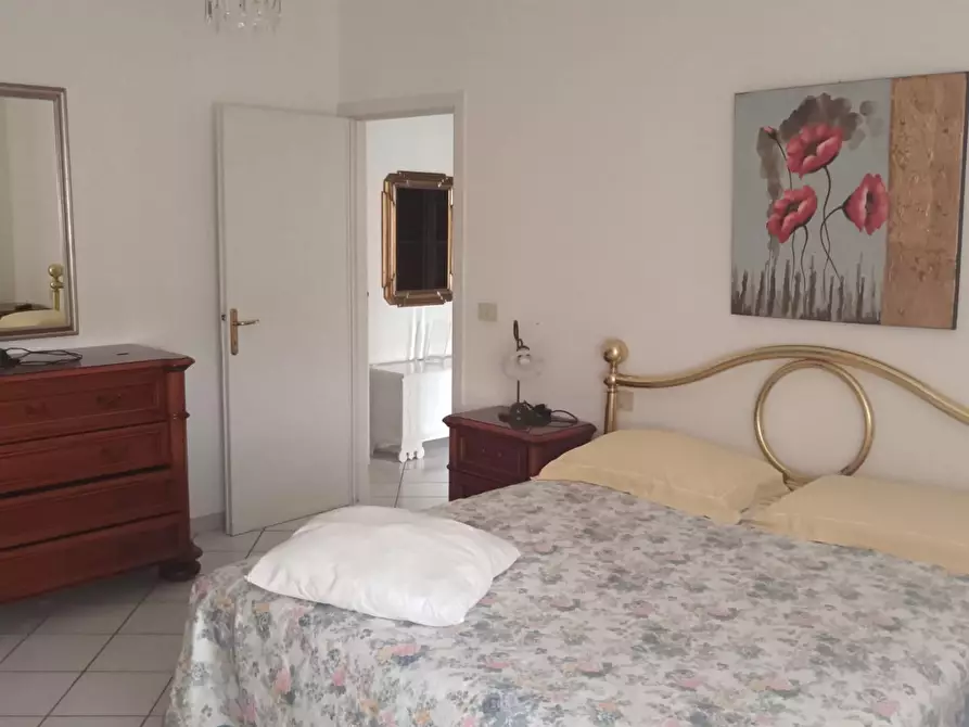 Immagine 5 di Appartamento in vendita  a Carrara