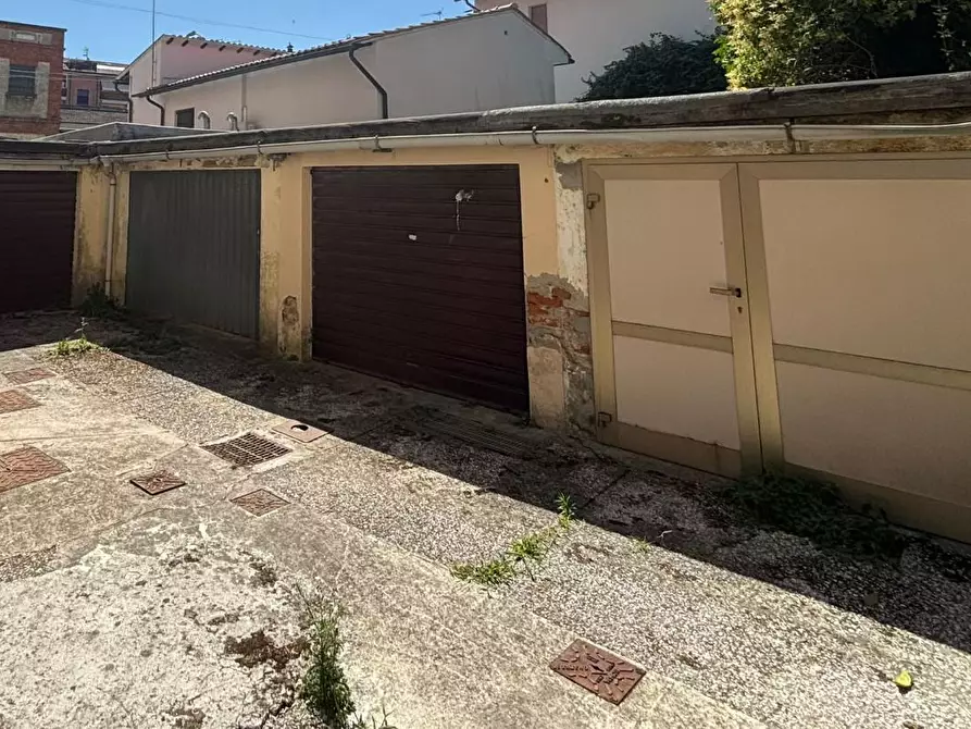 Immagine 8 di Appartamento in vendita  a Pisa