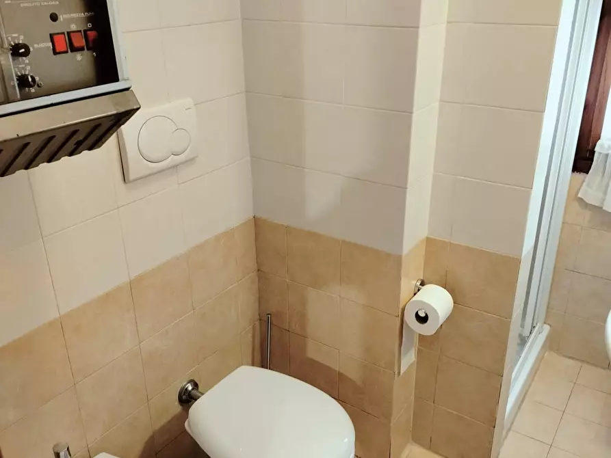 Immagine 20 di Appartamento in vendita  a Rosignano Marittimo