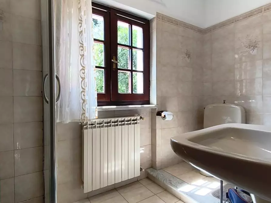 Immagine 25 di Casa semindipendente in vendita  a Carrara