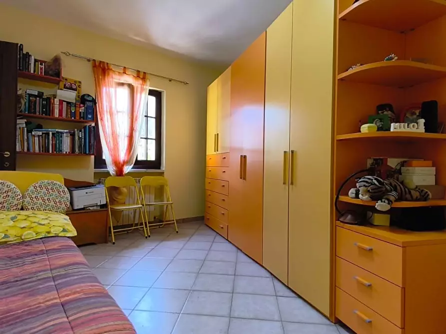 Immagine 12 di Casa semindipendente in vendita  a Carrara