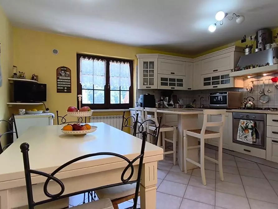 Immagine 8 di Casa semindipendente in vendita  a Carrara