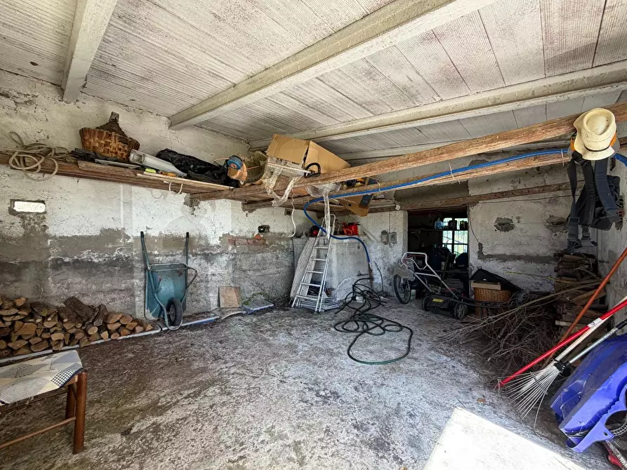 Immagine 29 di Casa indipendente in vendita  a Carmignano