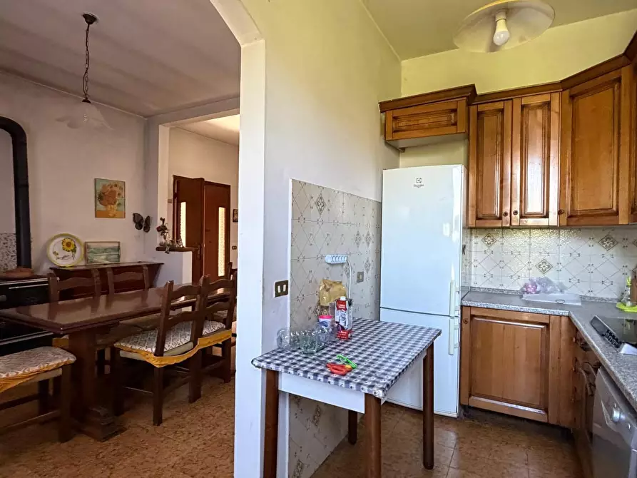 Immagine 20 di Casa indipendente in vendita  a Carmignano