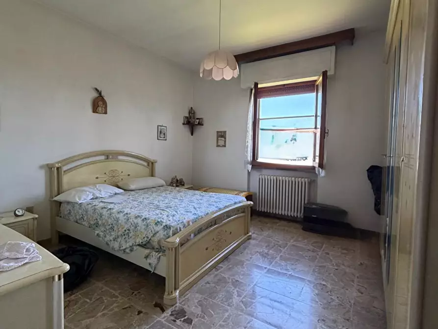 Immagine 13 di Casa indipendente in vendita  a Carmignano