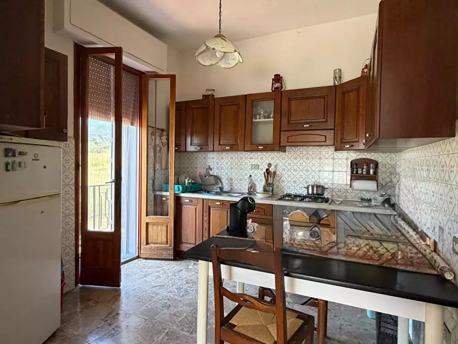 Immagine 3 di Casa indipendente in vendita  a Carmignano