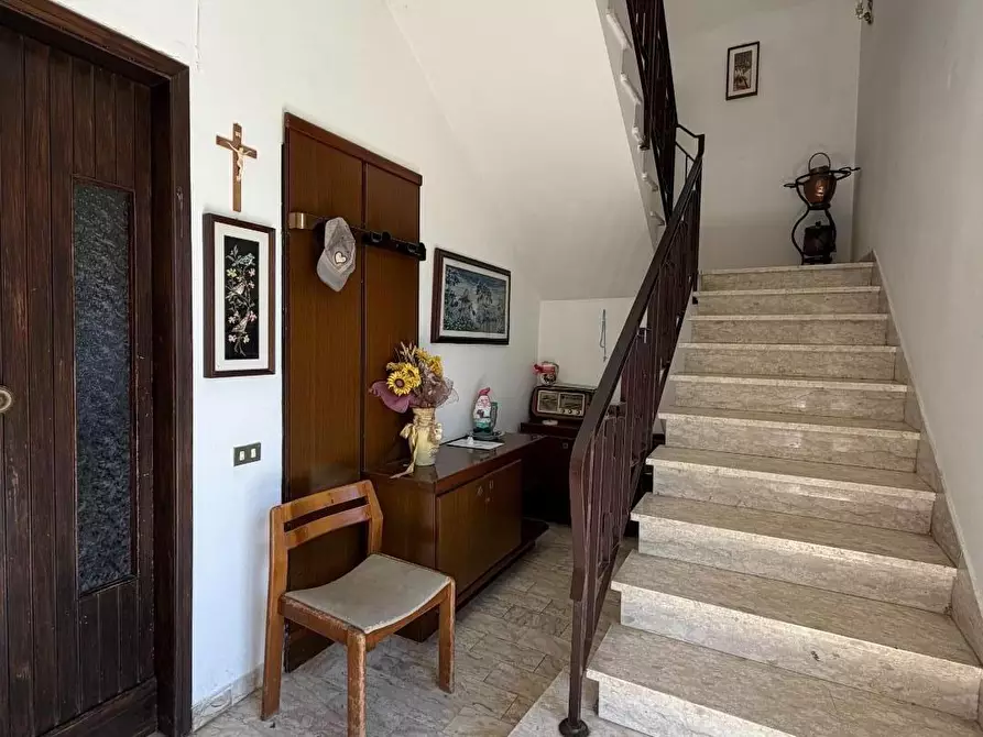 Immagine 16 di Casa indipendente in vendita  a Carmignano