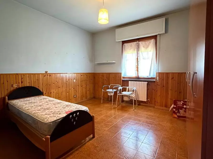 Immagine 25 di Casa indipendente in vendita  a Carmignano