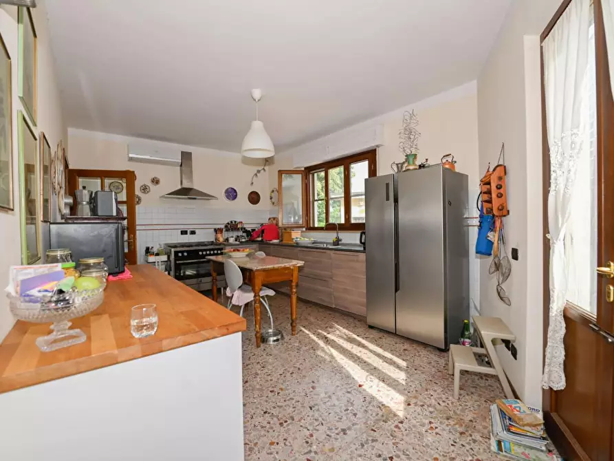Immagine 23 di Villa in vendita  a San Giuliano Terme