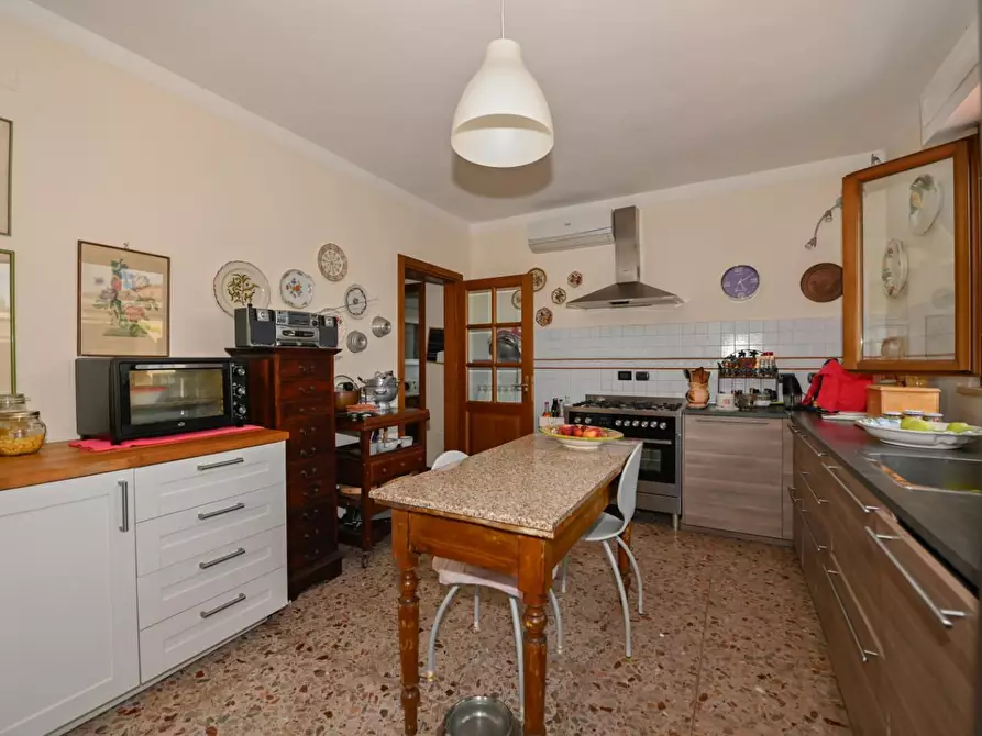 Immagine 24 di Villa in vendita  a San Giuliano Terme