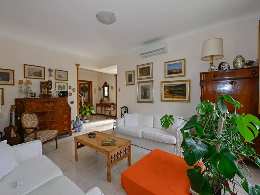 Immagine 20 di Villa in vendita  a San Giuliano Terme