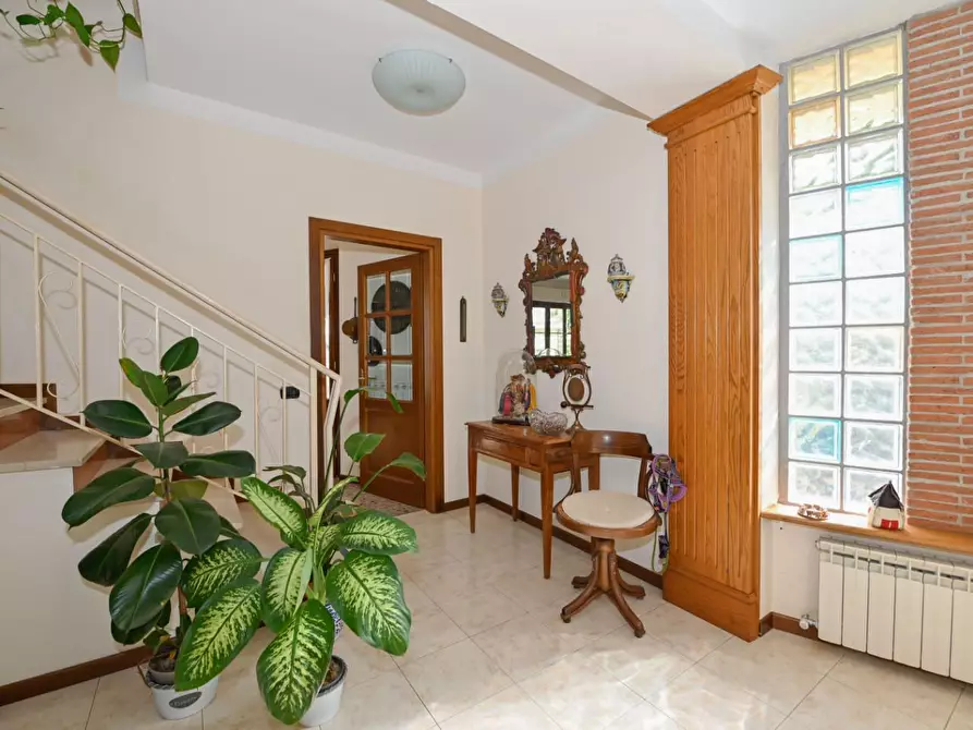 Immagine 15 di Villa in vendita  a San Giuliano Terme