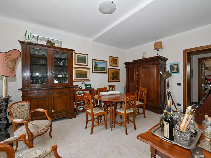 Immagine 21 di Villa in vendita  a San Giuliano Terme