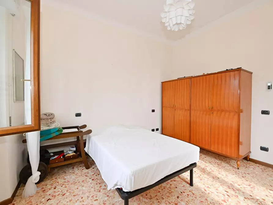 Immagine 39 di Villa in vendita  a San Giuliano Terme